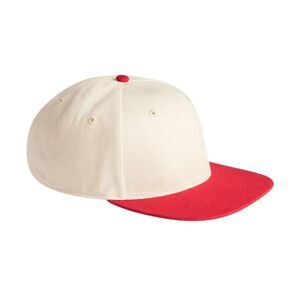 Beechfield Contrast Flat Peak Baseball Cap / Natural/Red